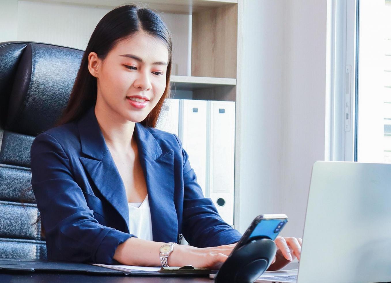 Financial concepts visualization showing key terminology and learning pathways